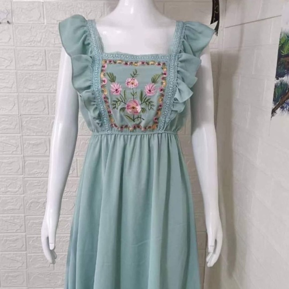 Bangkok Thailand Dress - Picture 1 of 6